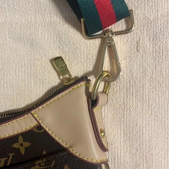 Faux copy purse - Picture 7 of 8